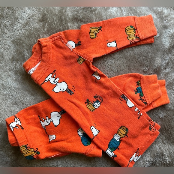 Hanna Andersson Other - Hanna Andersson Peanuts pajamas set baby size 3-6month unisex Halloween pjs